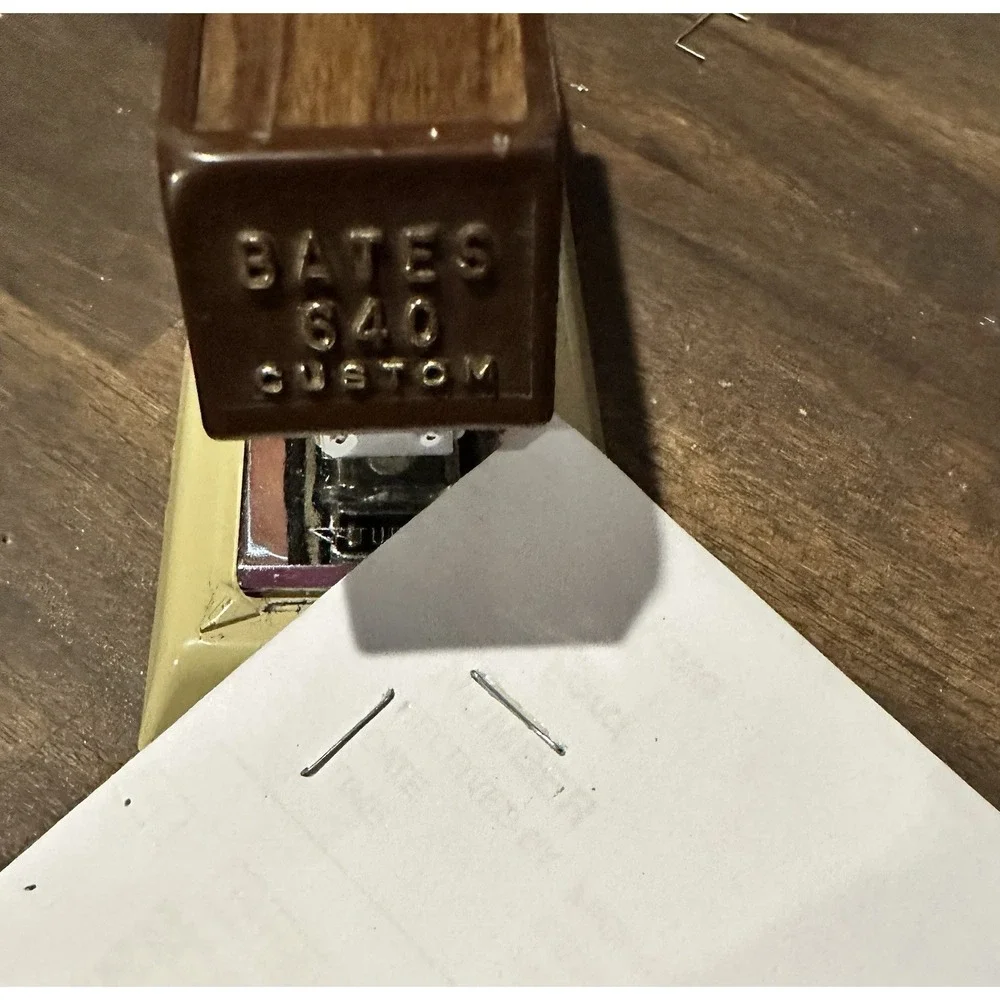 Bates 640 Beige Wood Grain Vintage Working USA Office 7